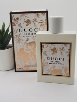 Gucci
 
Bloom Ambrosia d'Oro Eau de Parfum

3.3 fl ⭐️