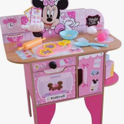 Minnie Mouse Bakery And Cafe 