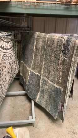 8’x10’ area rug