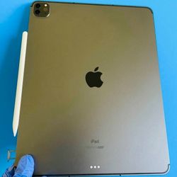 256GB Apple IPad Pro 12.9” 5th Generation ( M1 chip / XDR display / 2021) WiFi + cellular (5G/Unlocked) with keyboard, pen & Accessories (1TB $999)