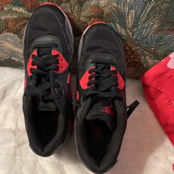Nike Air Max Size8 Half 