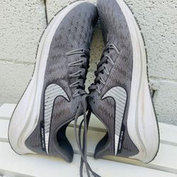Nike shoes size 9