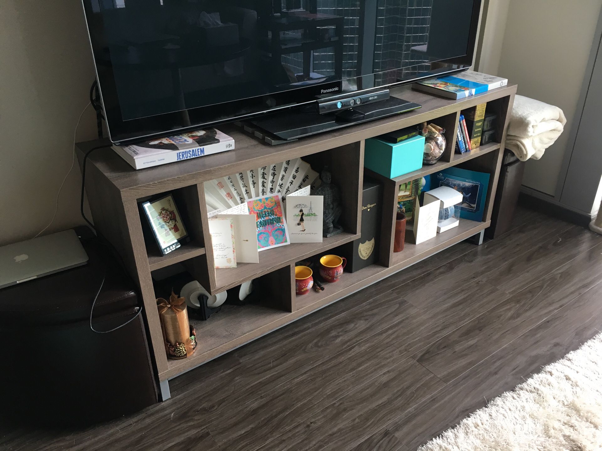 Modern wood 16” TV stand