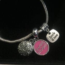 Mother’s Day charm bracelet