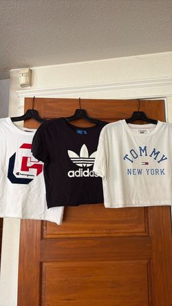 3 Shirts, Medium