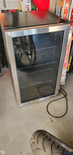 Newair beverage and wine cooler fridge