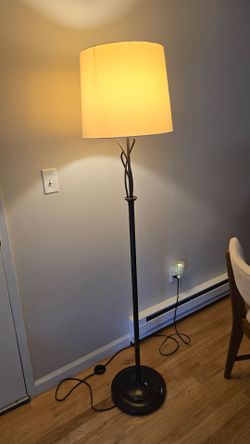Floor lamp