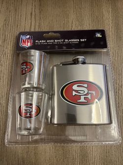 NFL San Francisco 49ers Flask and Shot Glasses Set