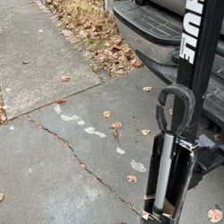 Thule  “2”  Tow  H. Bike Rack
