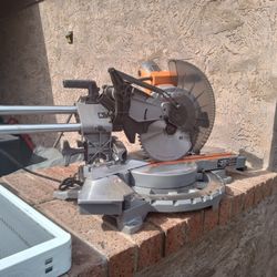 Ridgid 12" Compound Miter Saw