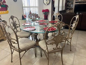 ✨ Dining Table Set + Hutch / Buffet Stand For Sale ✨