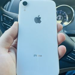 Iphone XR Unlocked 128 Gb ( 5🌟🌟🌟🌟🌟 Seller)