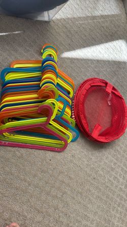 35 Cloth Hangers And Foldable Basket