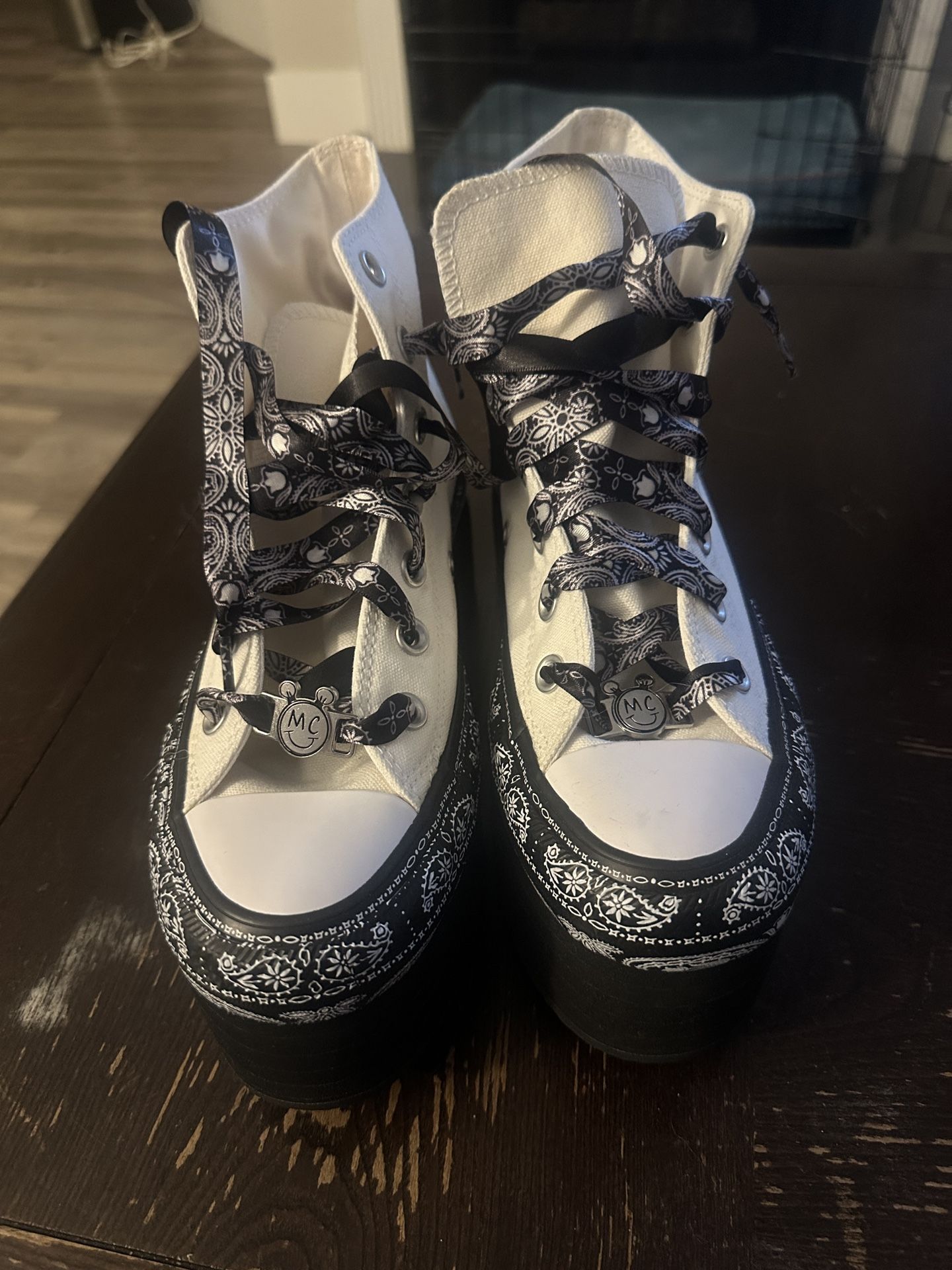 Converse Miley Cyrus