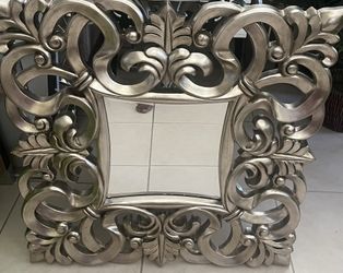 Sliver Mirror Decor