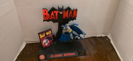 DC Classic Batman Statue Display Figure
