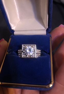 Women’s 2 piece ring