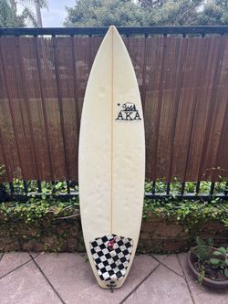 5’9” AKA Shortboard surfboard
