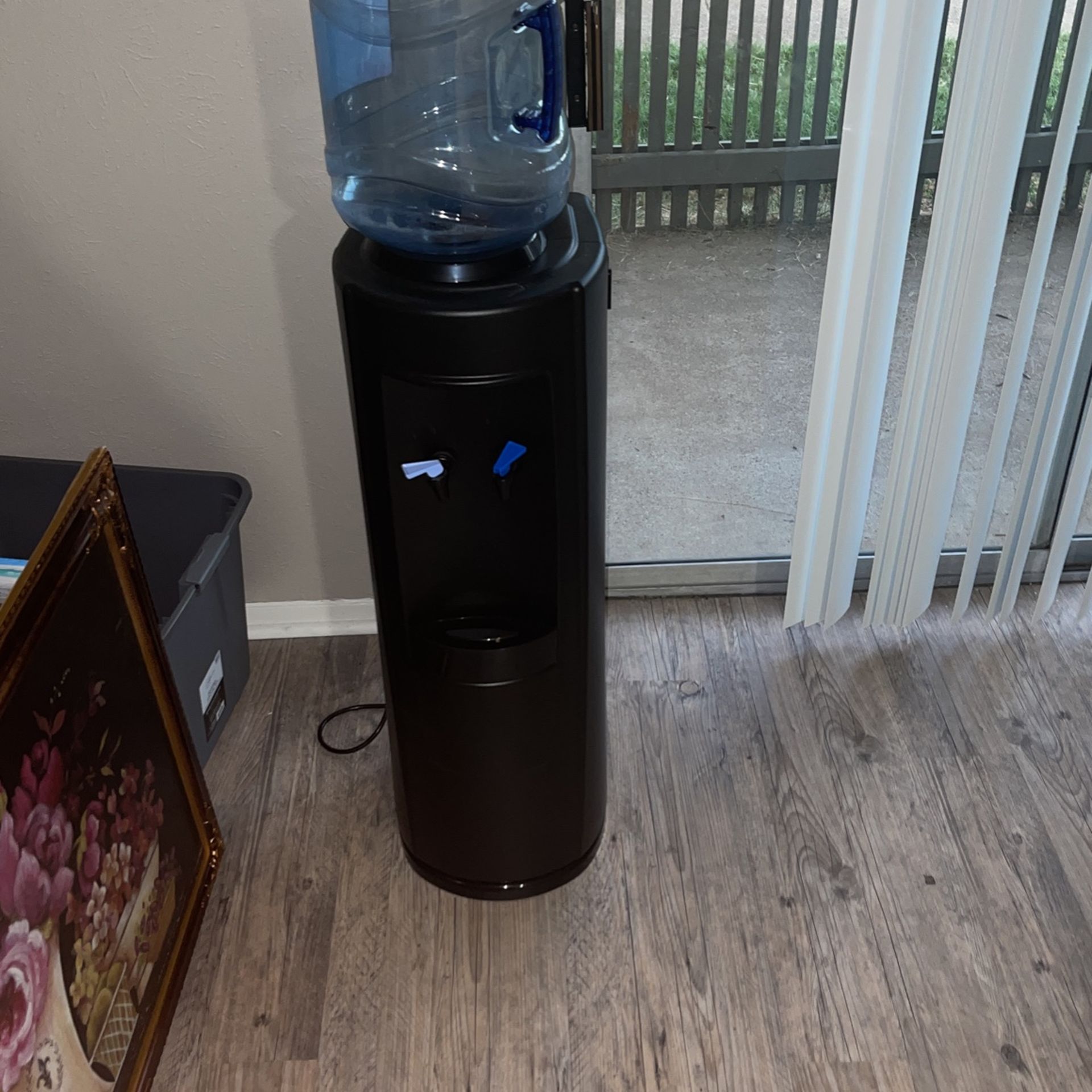 Water dispenser. 