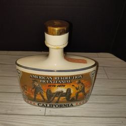 1976 Earlytimes American Revolution Bicentennial Illinois Whiskey Decanter LE