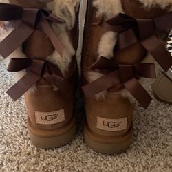 Bailey Bow Uggs 