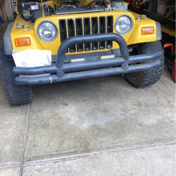 Jeep Front Bumper For Trade