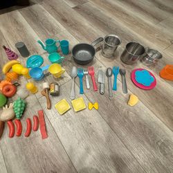 FREE !!- Kids Play Kitchen Food Lot- PENDING PICK UP