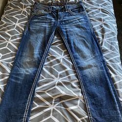 Straight Rock Revivals 32