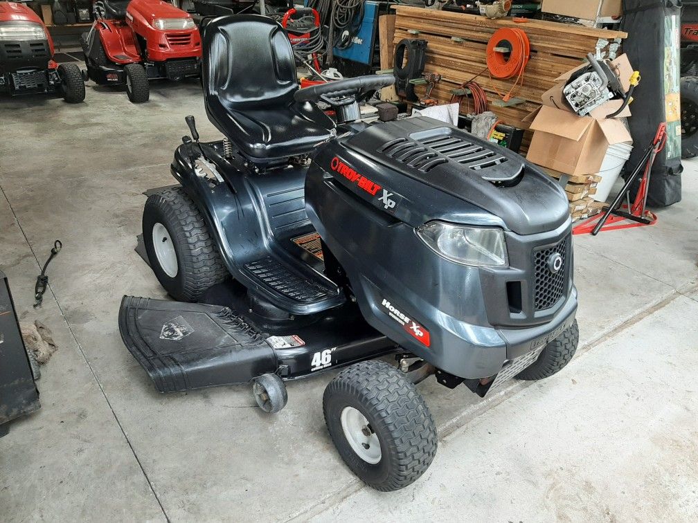 Troy Bilt Horse XP Hydrostatic Riding Lawn Mower