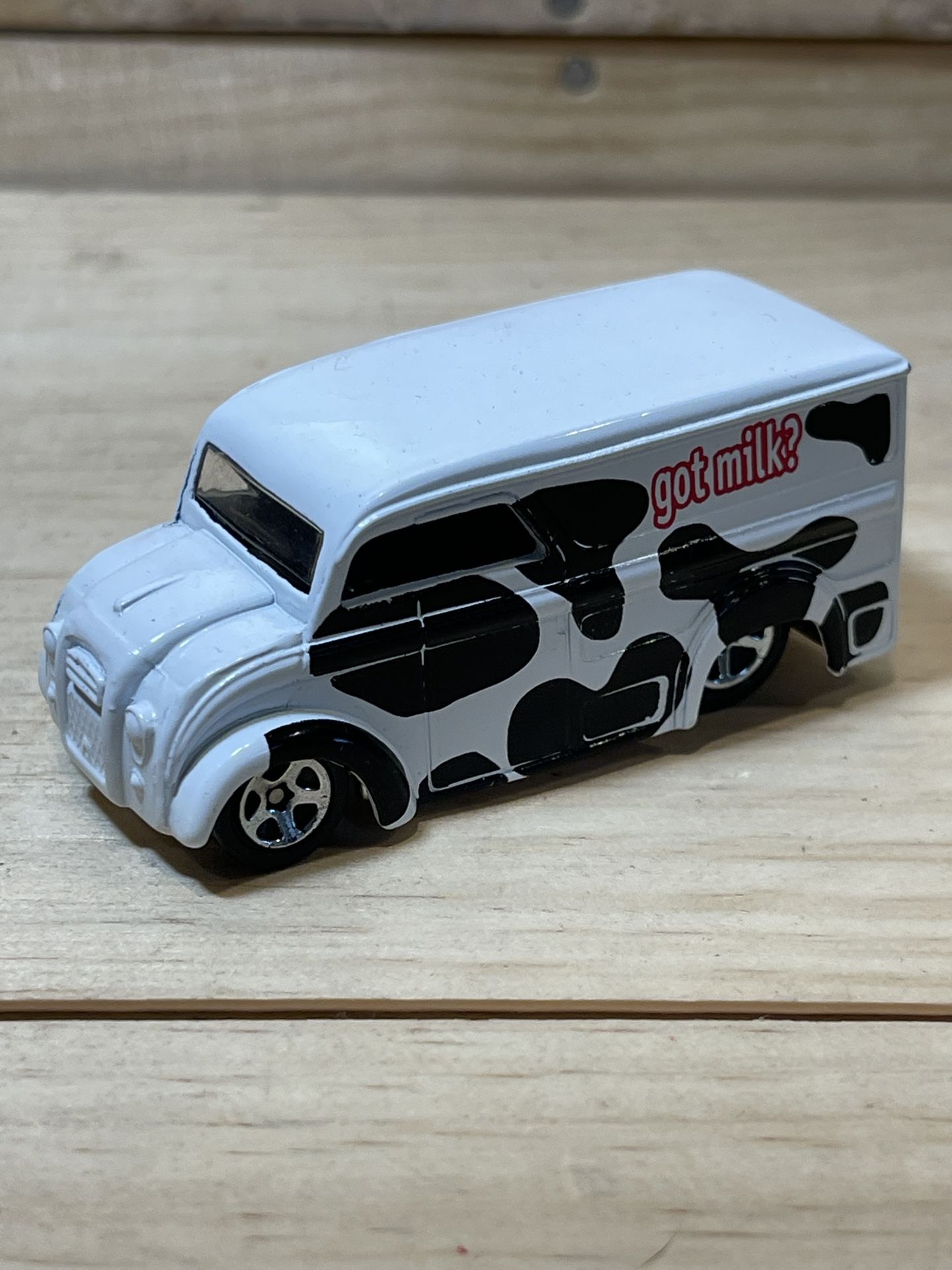 Hot Wheels 1999 #1004 Dairy Delivery Got Milk? Cow Spot Malaysia
