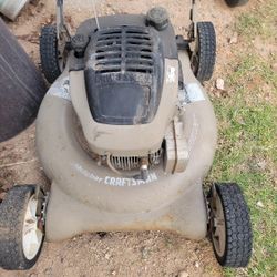 Craftsman  Lawnmower. Parts Or Fix It