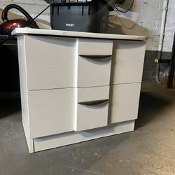 Nightstand 