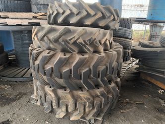 Back Hoe Rim And Tires 8 Lug
