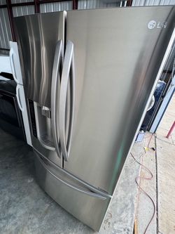 25 cu.ft Lg refrigerator French door stainless with water and 2  ice maker