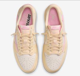 Jordan 1 Retro Low OG SP Travis Scott Shy Pink