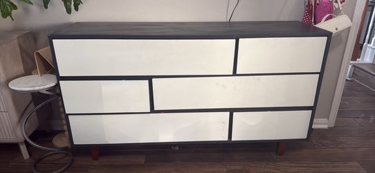 Dresser for sale