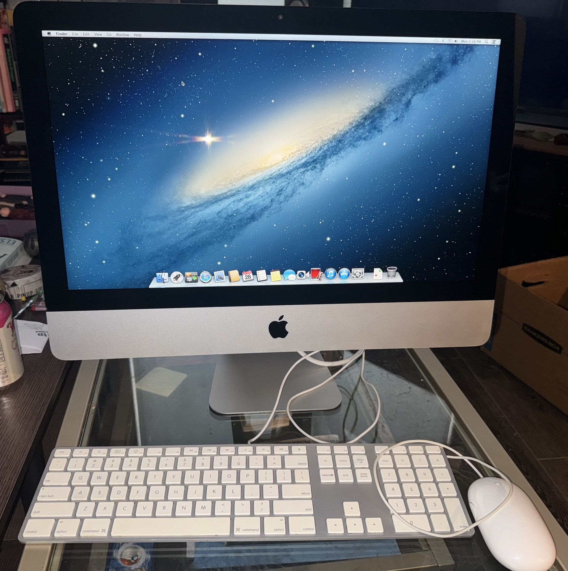 Late 2012 Apple iMac 21.5” Used Good Condition