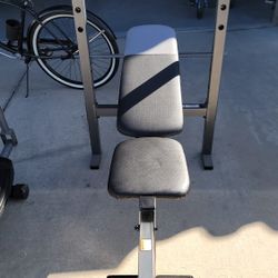 Weight Bench 