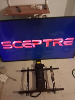 SCEPTRE 4k UHD 65" Smart TV w/ Vivo Motorized Ceiling Mount