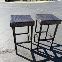 2 Crosley furniture bar stools
