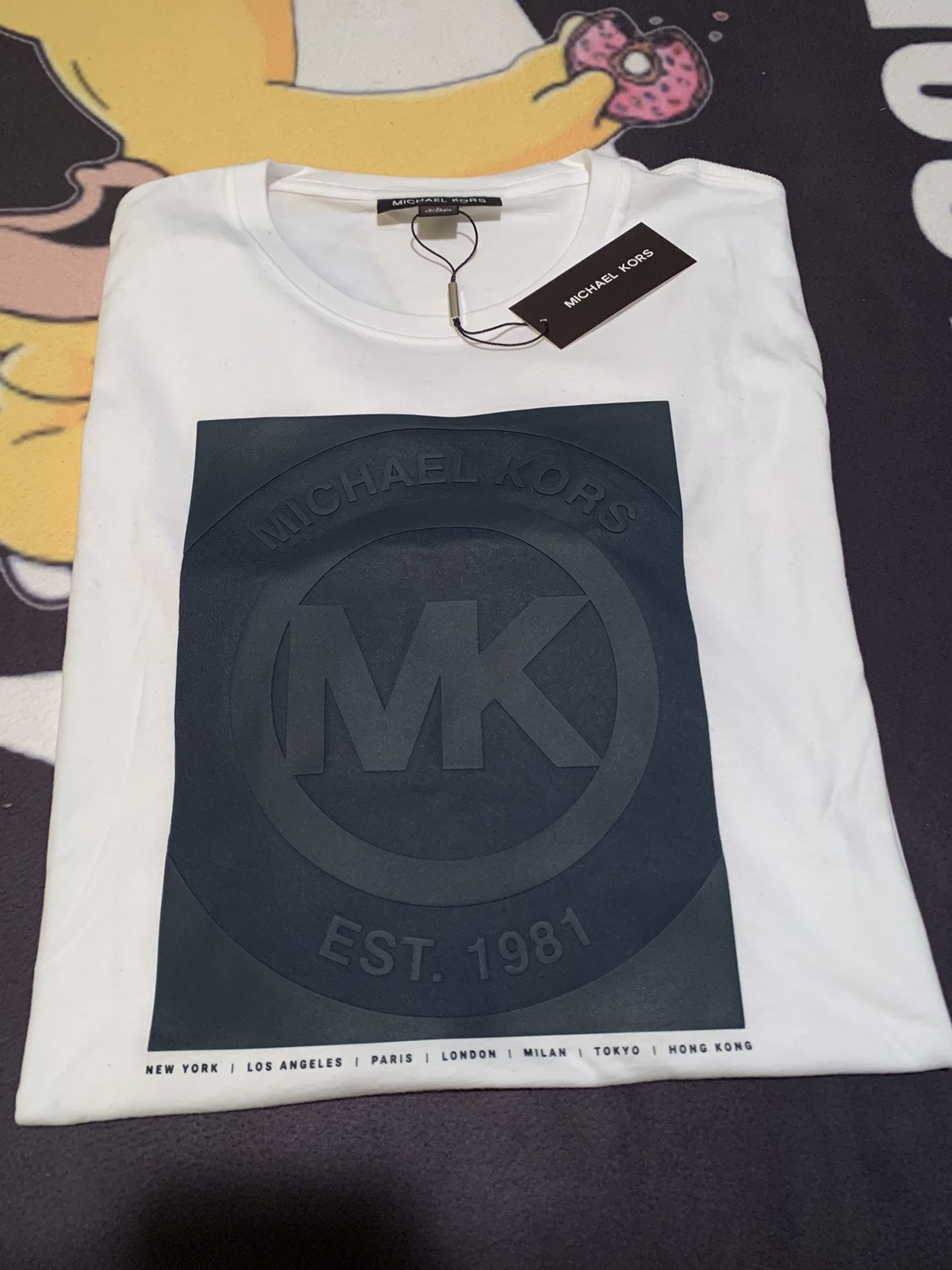 Men new Michael Kors t-shirt large