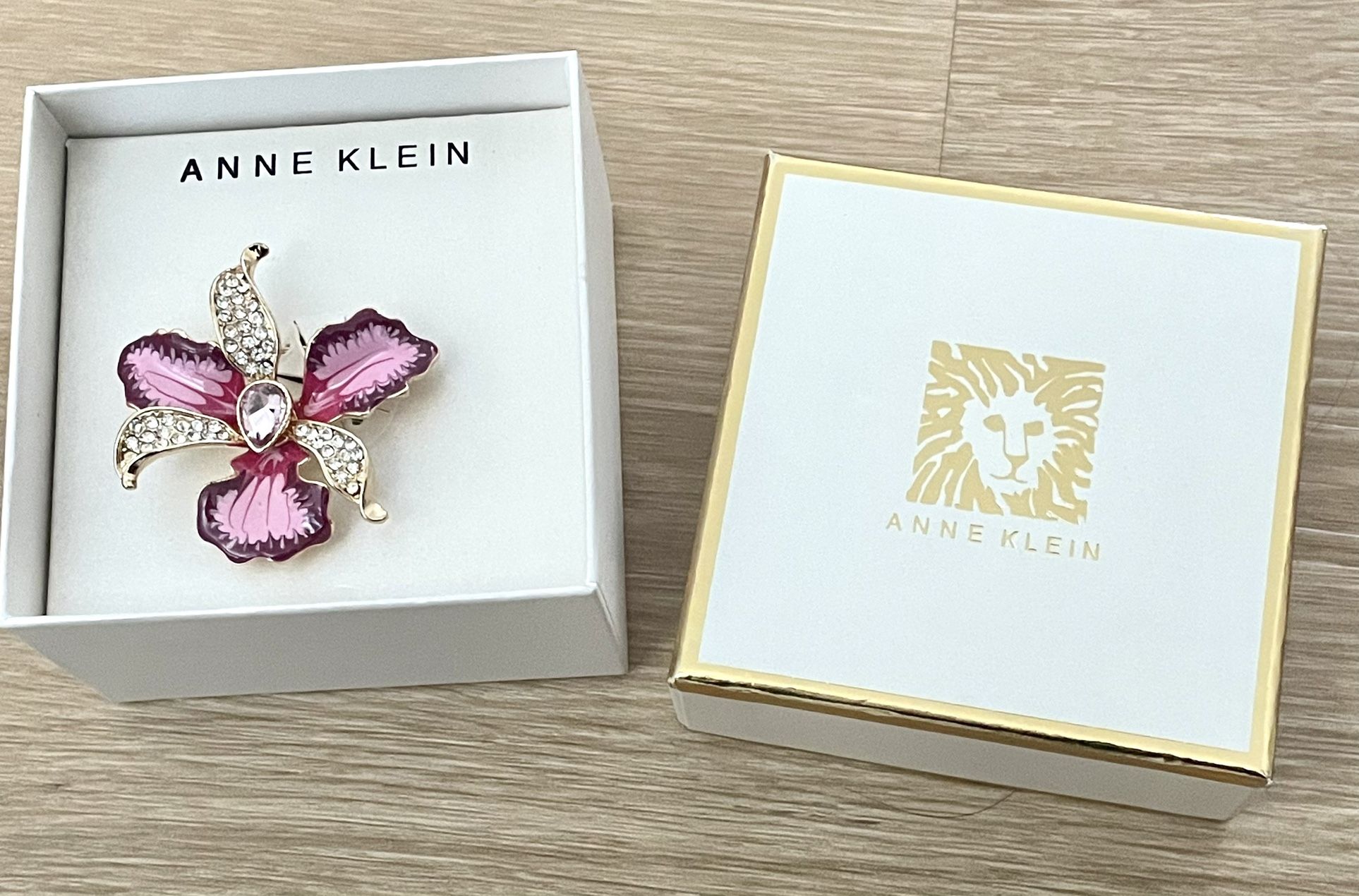 Anne Klein Pin/Brooch