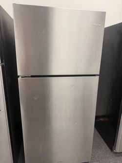 AMANA STAINLESS STEEL TOP FREEZER REFRIGERATOR