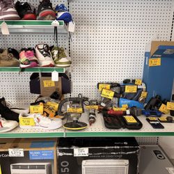 ITEMS ON CLEARANCE IN GREAT CONDITION!!