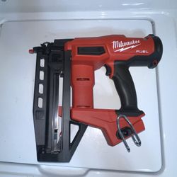 Milwaukee fuel finish nailer 16ga $200