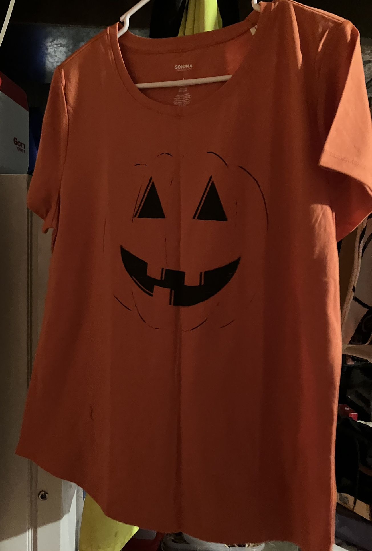 Halloween Tshirt Size Large NWT