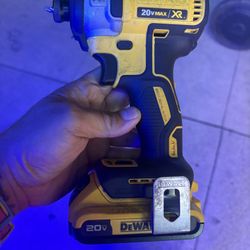 DEWALT 20V MAX XR 3 Speed Impact Drill