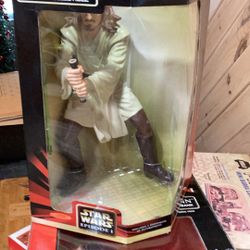 Two  Large Star  Wars Figures Both  QUInCon jINN  Jinn Brand  15 Inches Tall