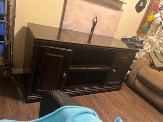 Tv stand