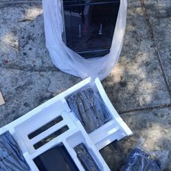 Cayman Home Theatre system 1500 watt Media Labs. Home tbeatre syatem. 